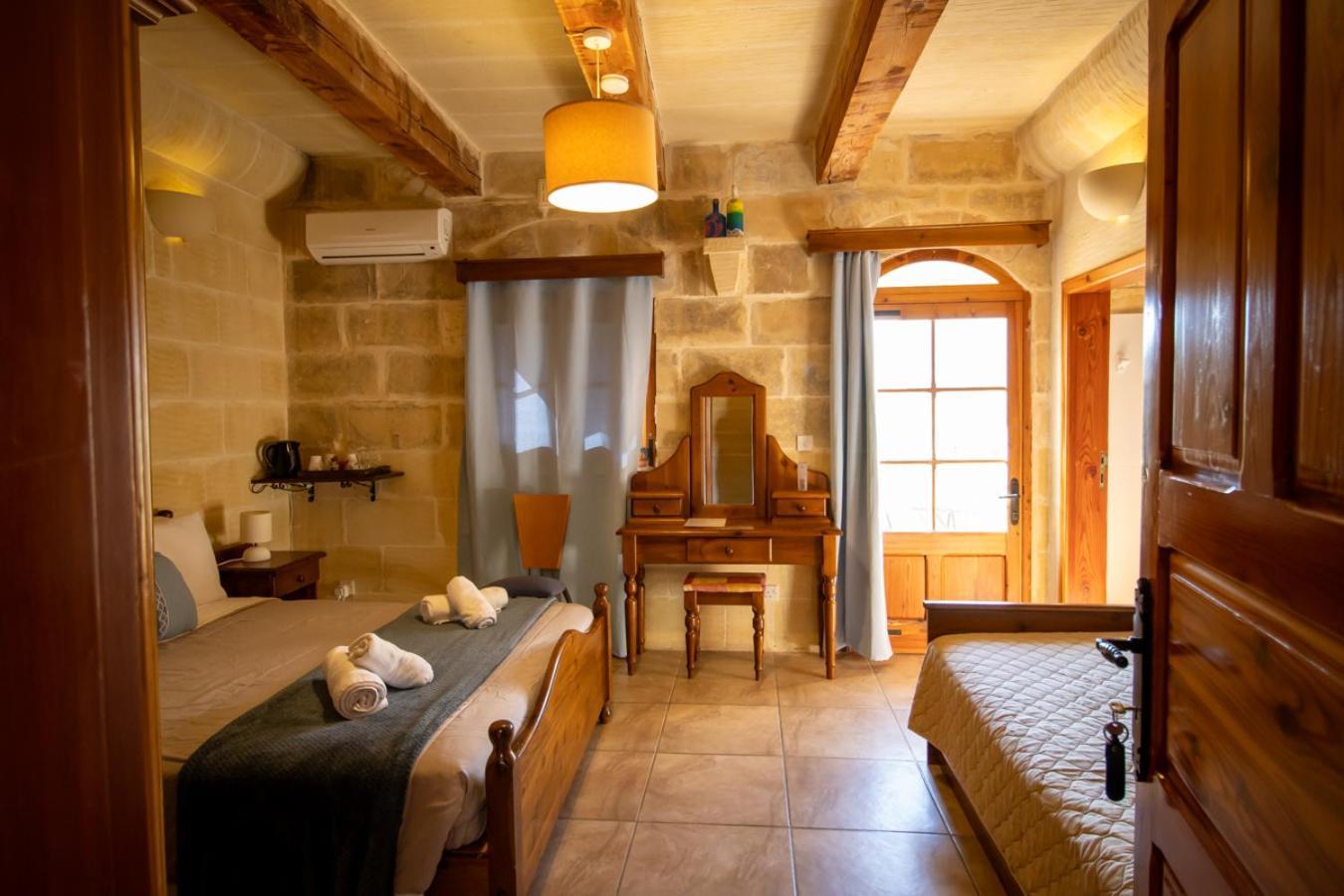 Il Figolla B&B Xaghra Room photo